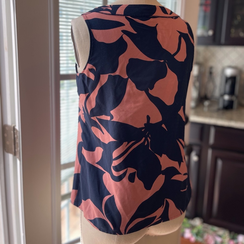 Old Money Floral Blouse Ann Taylor Workwear Quiet Luxury XS - Picture 3 of 7